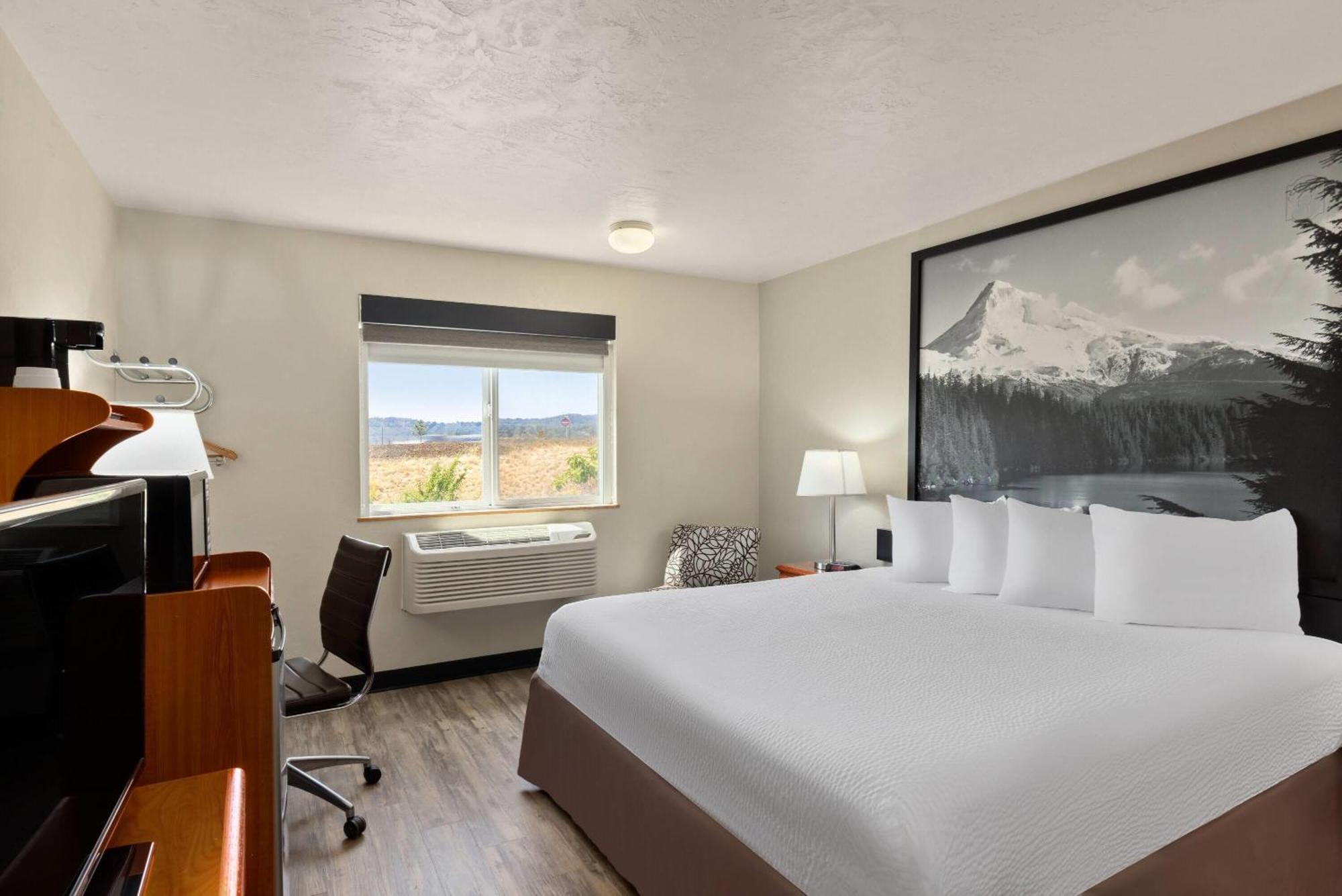 Super 8 By Wyndham Roseburg Otel Dış mekan fotoğraf