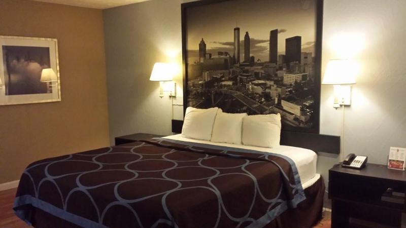 Super 8 By Wyndham Roseburg Otel Dış mekan fotoğraf